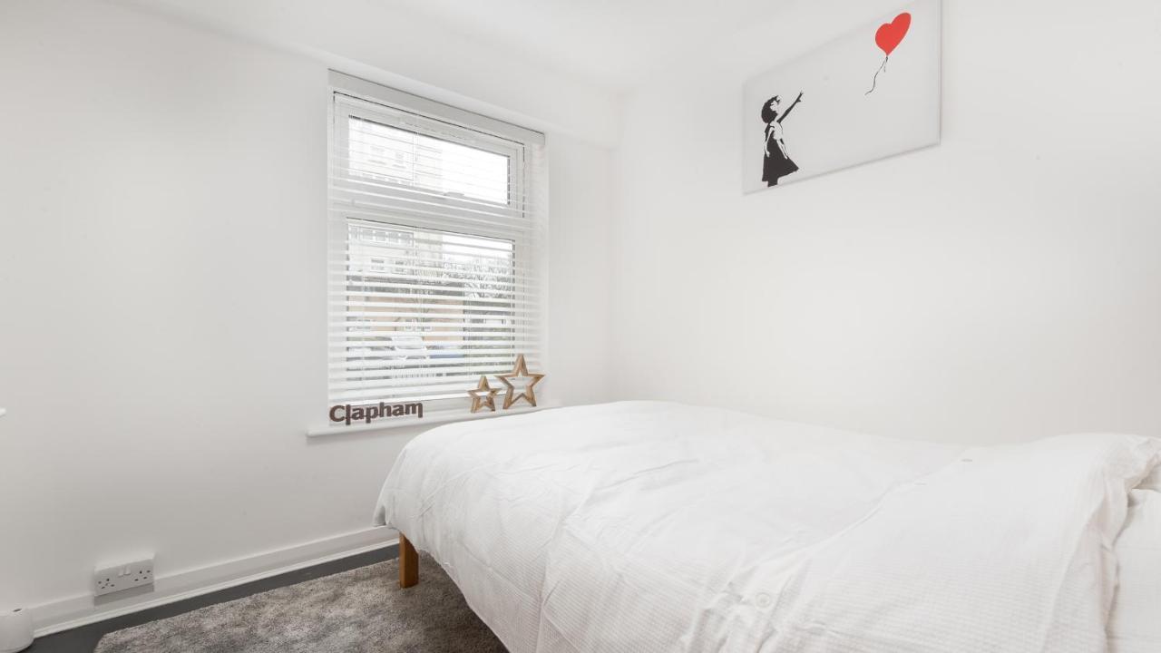 London'S Modern Nuance Apartment - Battersea Eksteriør billede